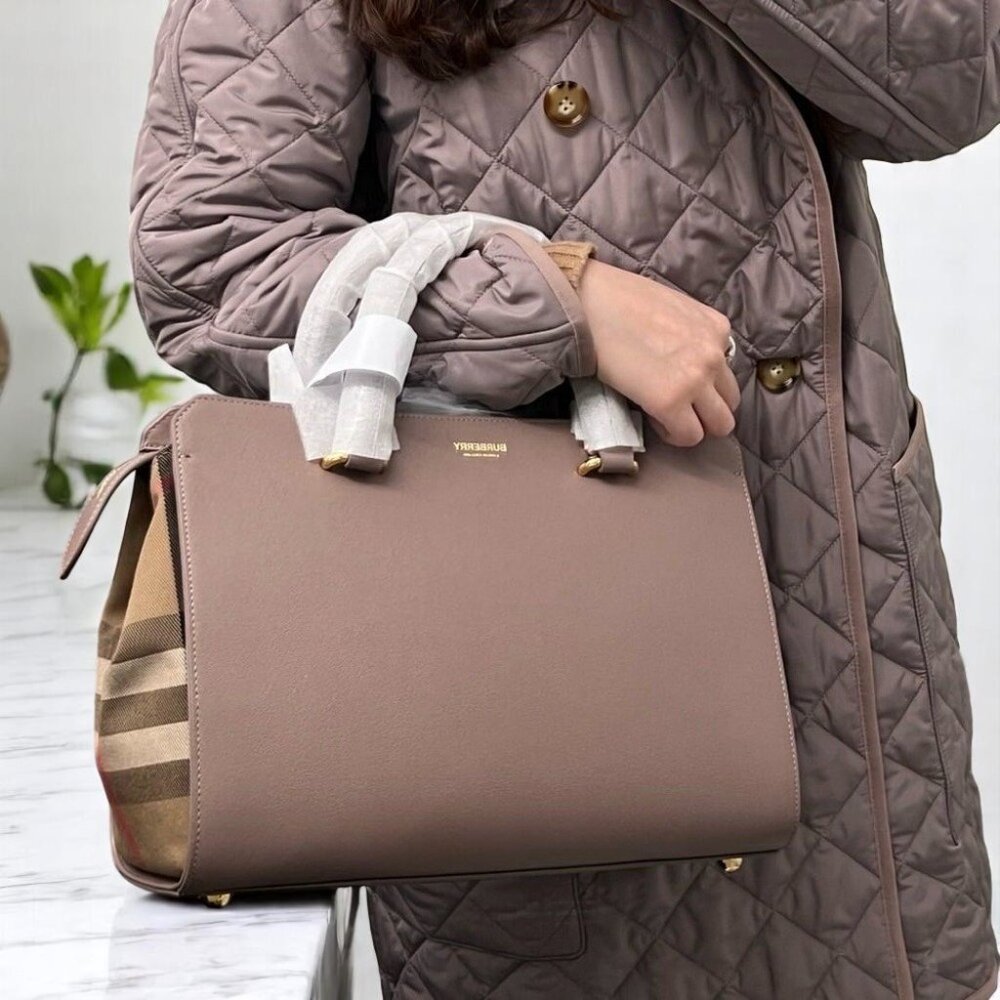 NWT BURBERRY Leather Vintage Check MEDIUM Banwell Bag blush pink - Picture 1 of 3